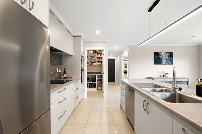 Photo of property in 263 Dixon Road, Fitzroy, Hamilton, 3206