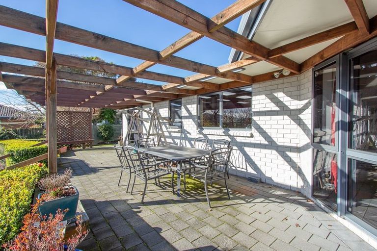 Photo of property in 16 Stanley Drive, Lynmore, Rotorua, 3010