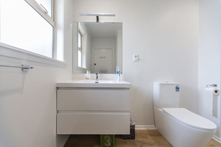 Photo of property in 39 Lincoln Terrace, Hokowhitu, Palmerston North, 4410