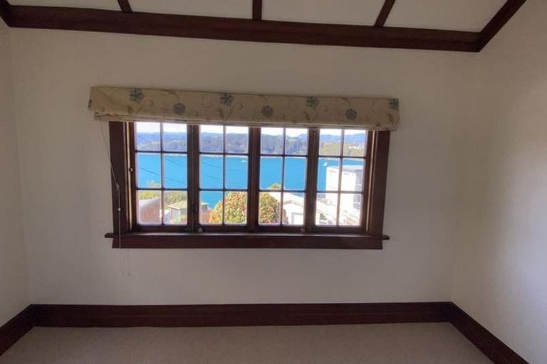 Photo of property in 57 The Crescent, Roseneath, Wellington, 6011