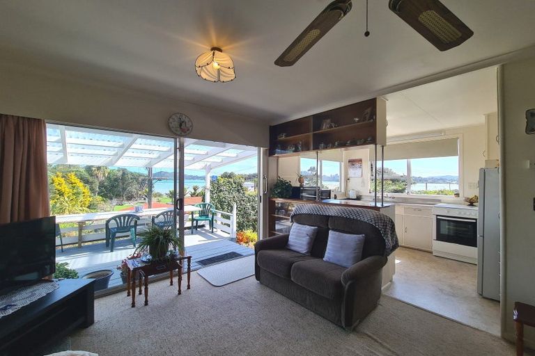 Photo of property in 1510 Long Bay Road, Coromandel, 3506