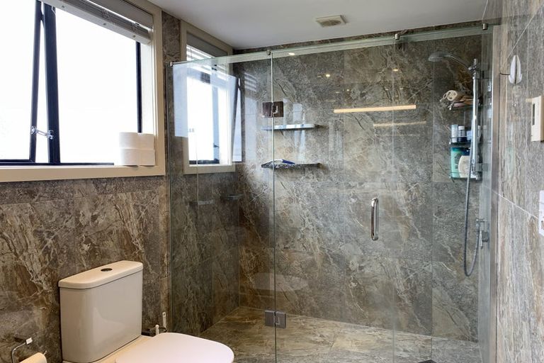 Photo of property in 56 Onetaunga Road, Chatswood, Auckland, 0626