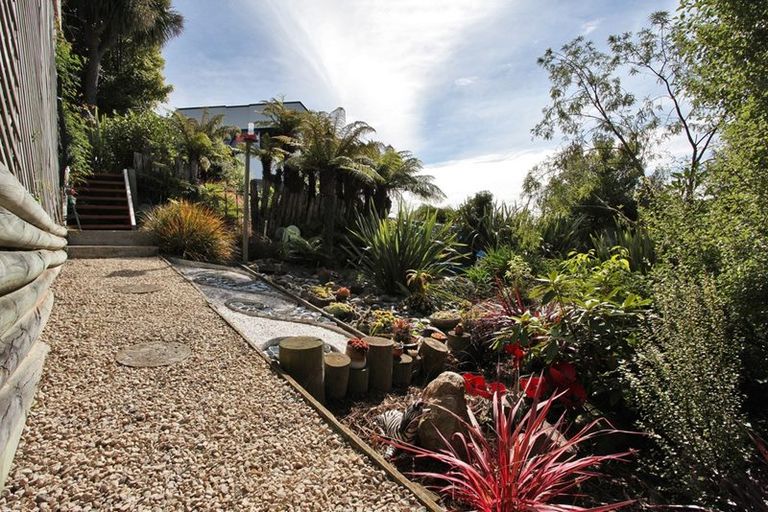 Photo of property in 33 Harry Ell Drive, Cashmere, Christchurch, 8022