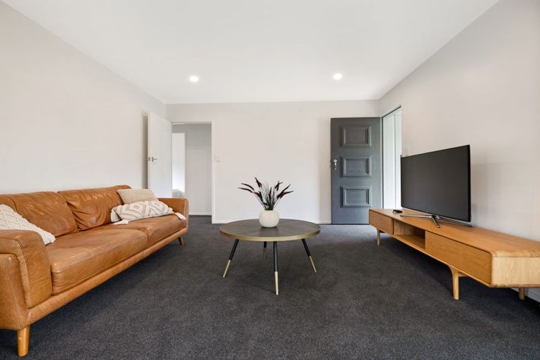 Photo of property in 50 Bowen Street, Cambridge, 3434