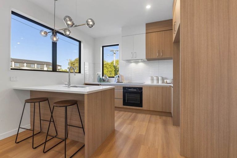 Photo of property in 9d Sloane Street, Glen Innes, Auckland, 1072