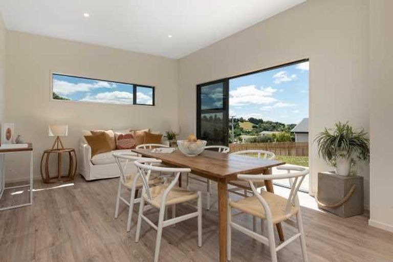 Photo of property in 194 Waitaha Road, Welcome Bay, Tauranga, 3112