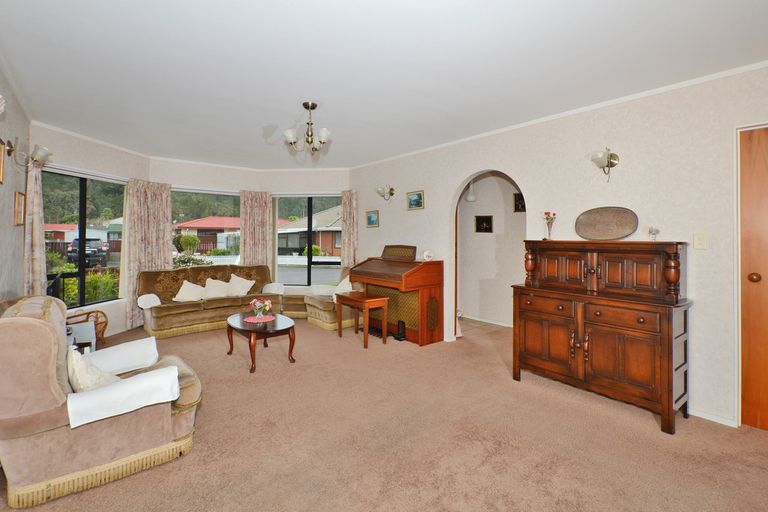 Photo of property in 11 Wordsworth Place, Stoke, Nelson, 7011