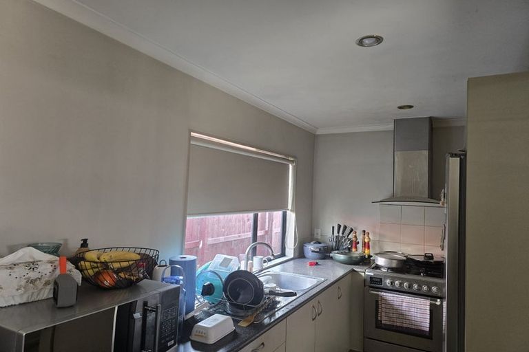 Photo of property in 85 Cobham Crescent, Kelston, Auckland, 0602