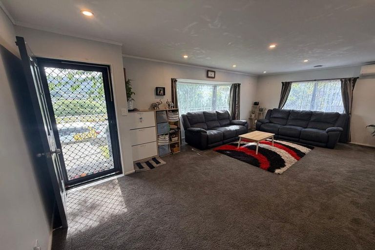 Photo of property in 5 Duncan Street, Tawa, Wellington, 5028