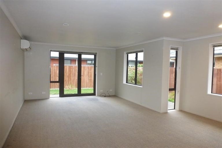 Photo of property in 142 Rolleston Drive, Rolleston, 7614