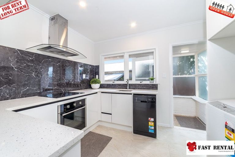 Photo of property in 4/35 Shakespeare Road, Milford, Auckland, 0620