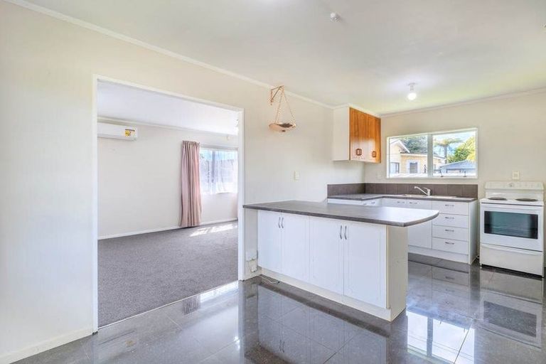 Photo of property in 124a Clevedon Road, Papakura, 2110