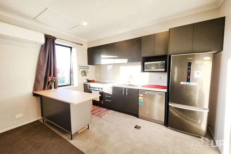 Photo of property in 3/7 Uku Lane, Hobsonville, Auckland, 0616