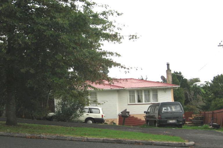 Photo of property in 1/87a Woodglen Road, Glen Eden, Auckland, 0602