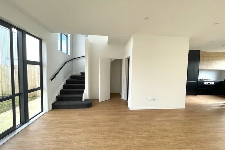 Photo of property in 18 Karoro Road, Flat Bush, Auckland, 2019