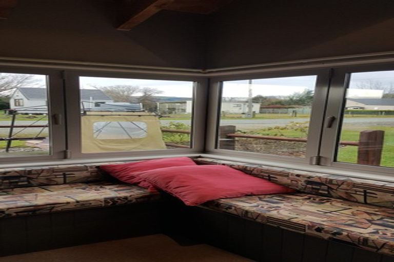 Photo of property in 8 Westoe Street, Waikaia, 9778