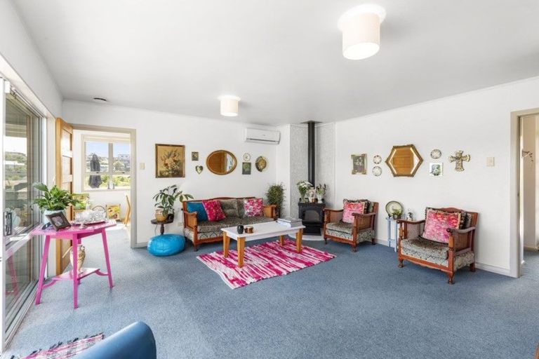 Photo of property in 9 Helen Place, Raglan, 3225