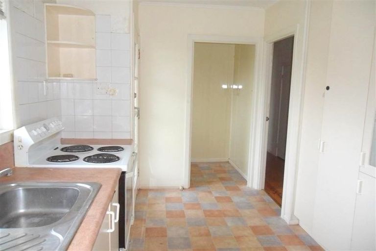 Photo of property in 10 Bedford Street, Te Atatu South, Auckland, 0610