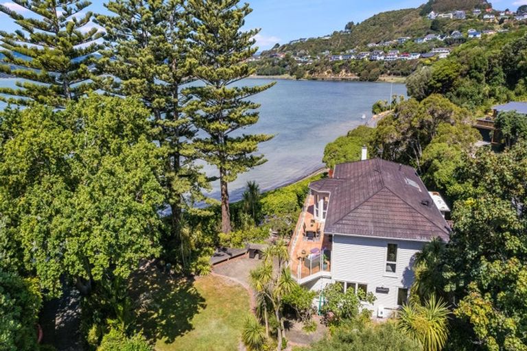 Photo of property in 89 Paremata Road, Paremata, Porirua, 5024
