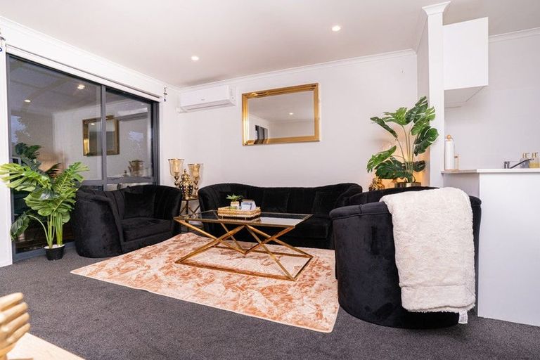 Photo of property in 29 Saddleback Crescent, Papakura, 2110