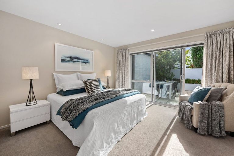 Photo of property in 25d Saltburn Road, Milford, Auckland, 0620