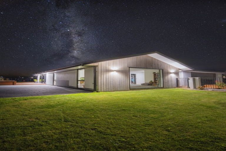 Photo of property in 8 Carran Court, Te Anau, 9679