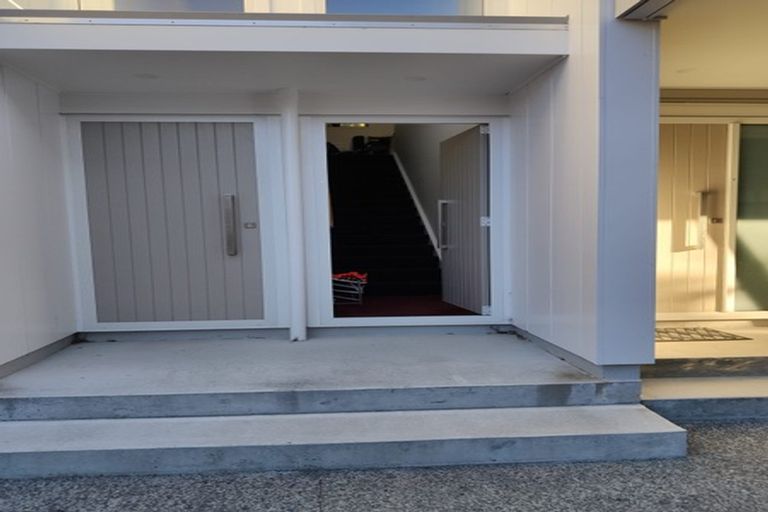 Photo of property in 9/74 Derwent Street, Island Bay, Wellington, 6023