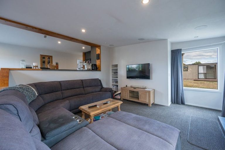 Photo of property in 1 Bird Lane, Wakefield, 7025