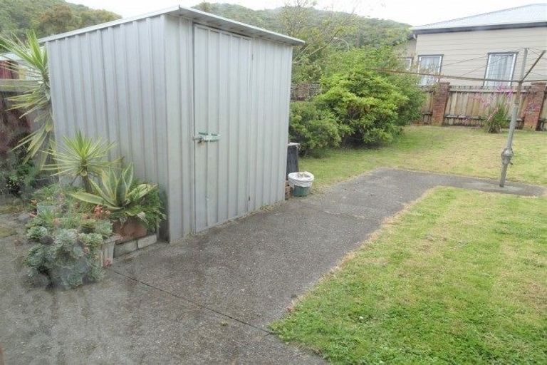 Photo of property in 38 Murray Street, Greymouth, 7805