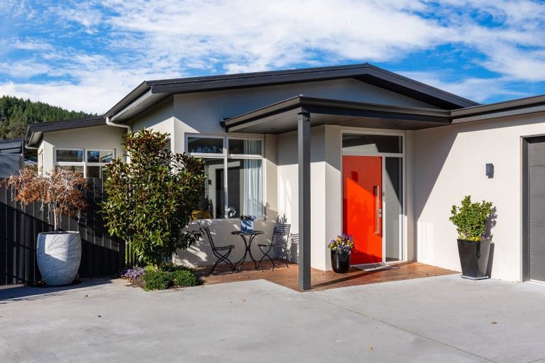 Photo of property in 233 Taylor Pass Road, Witherlea, Blenheim, 7201