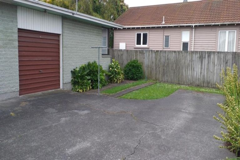 Photo of property in 1/96 Main North Road, Papanui, Christchurch, 8052