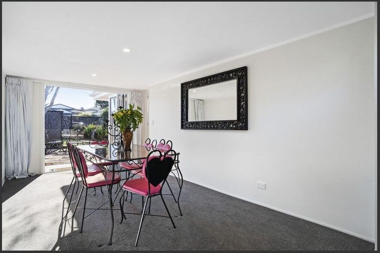 Photo of property in 1/59 Tawa Road, One Tree Hill, Auckland, 1061