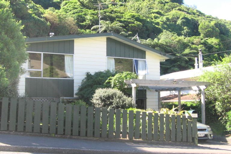 Photo of property in 102 Awarua Street, Ngaio, Wellington, 6035