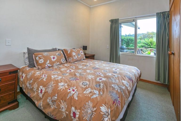 Photo of property in 40 Driving Creek Road, Coromandel, 3506