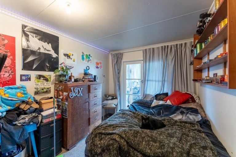 Photo of property in 20 Eruini Street, Waikanae Beach, Waikanae, 5036