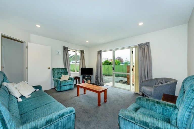 Photo of property in 2/28 Grampian Street, Casebrook, Christchurch, 8051