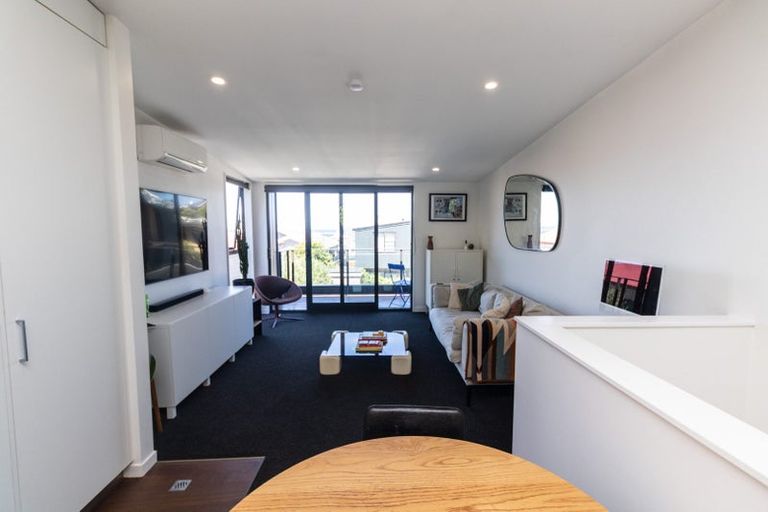 Photo of property in 15/20 Trent Street, Island Bay, Wellington, 6023