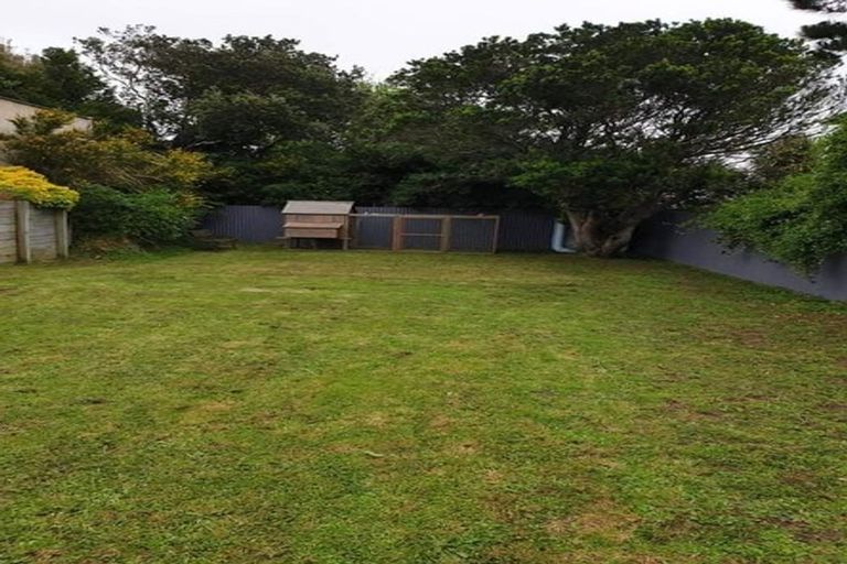 Photo of property in 9 Chapman Street, Johnsonville, Wellington, 6037