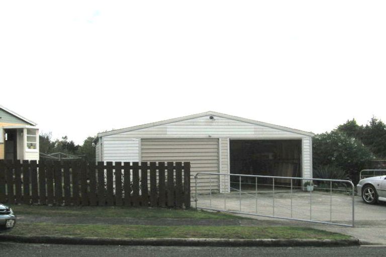 Photo of property in 35 Esk Crescent, Tokoroa, 3420