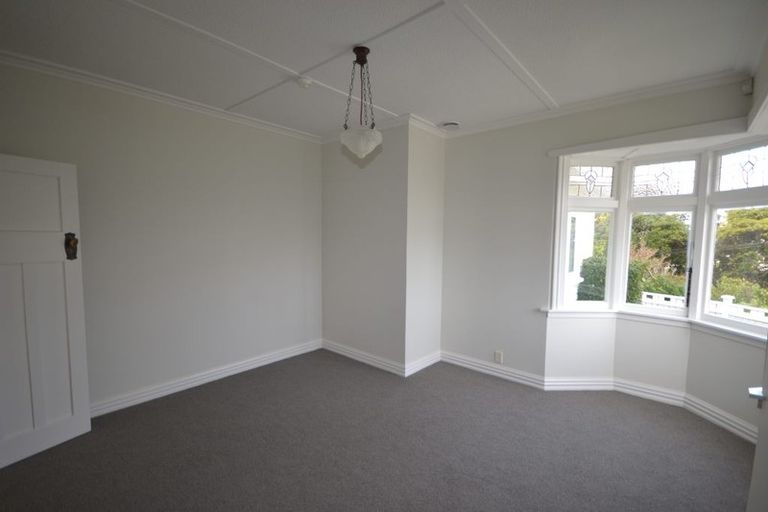 Photo of property in 43 Trelissick Crescent, Ngaio, Wellington, 6035