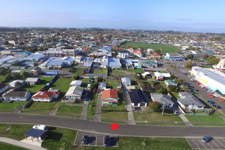 Photo of property in 14 Harbour Street, Foxton, 4814