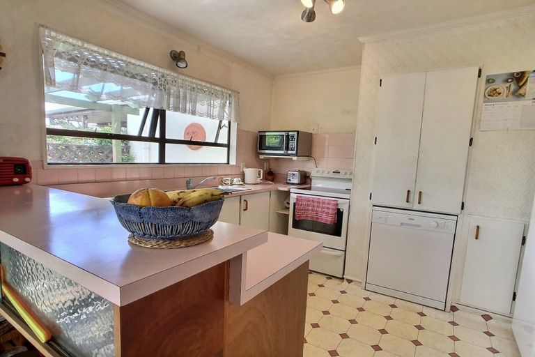 Photo of property in 1/12 Lannie Place, Greenmeadows, Napier, 4112