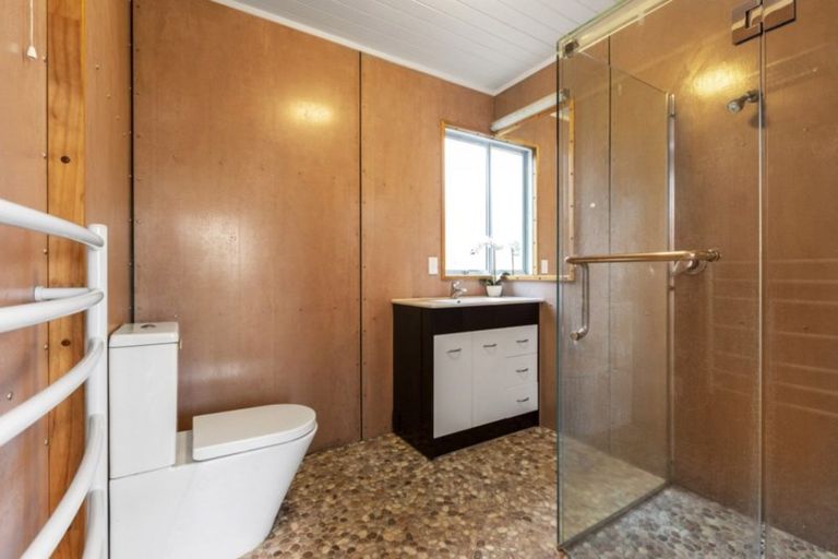 Photo of property in 24 Point Street, Raglan, 3225