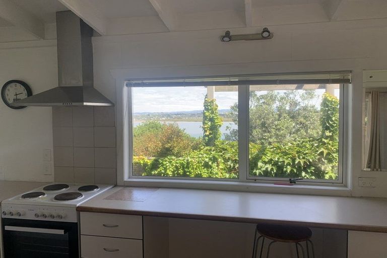 Photo of property in 140 Attwood Road, Paremoremo, Auckland, 0632