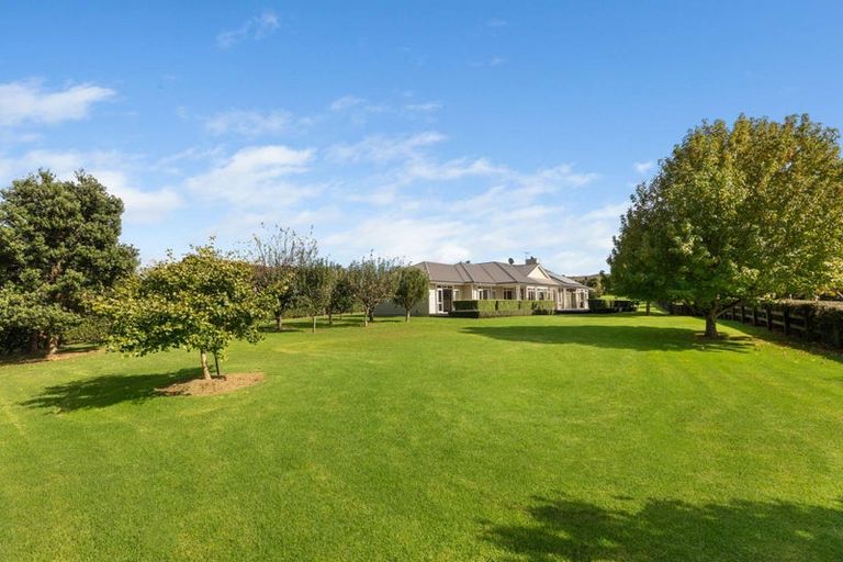 Photo of property in 6 Millbrook Drive, Waiuku, 2683