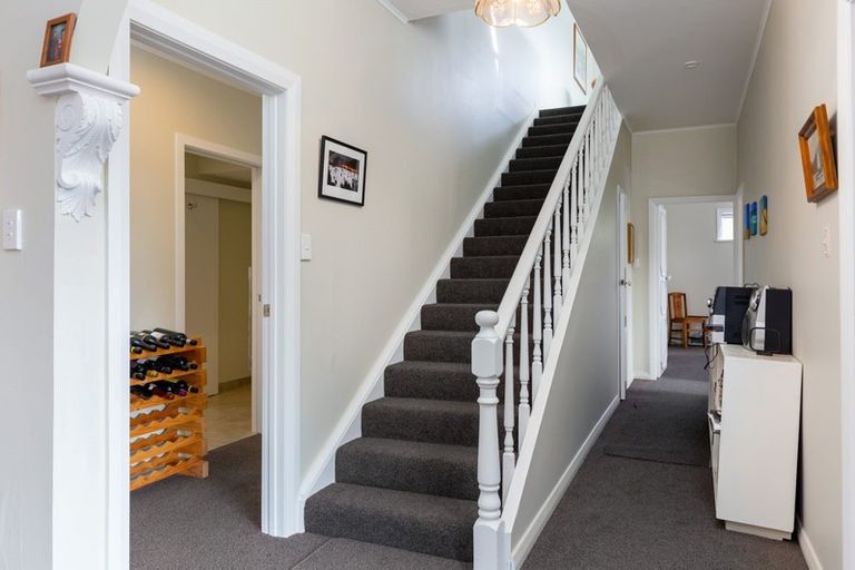 Photo of property in 1 Amelia Crescent, Waikawa, Picton, 7220