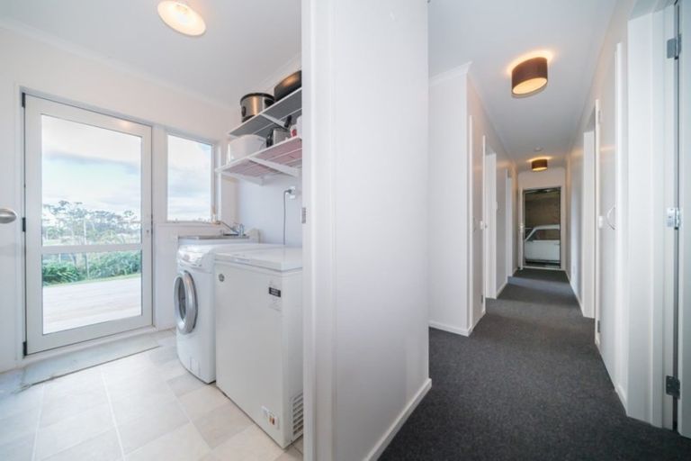 Photo of property in 17 King Street, Halcombe, Feilding, 4779