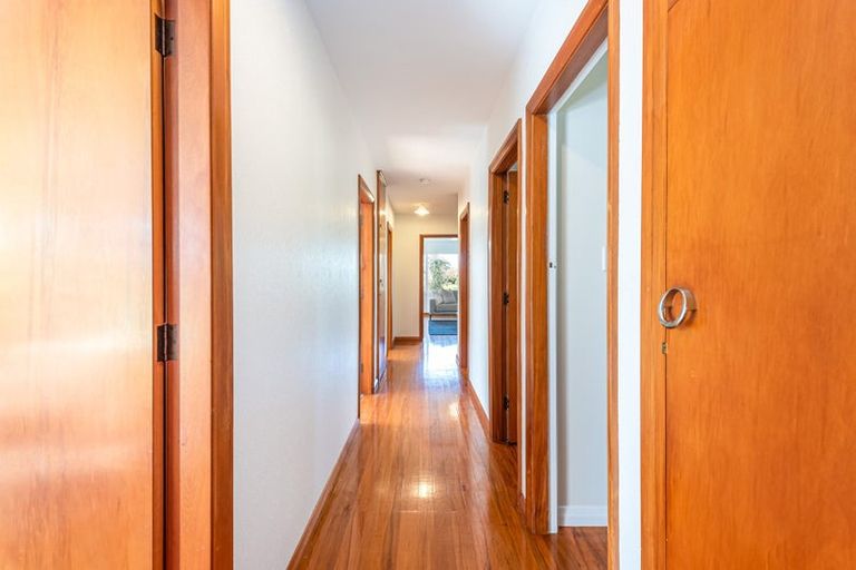 Photo of property in 17 Moyna Avenue, Dallington, Christchurch, 8061