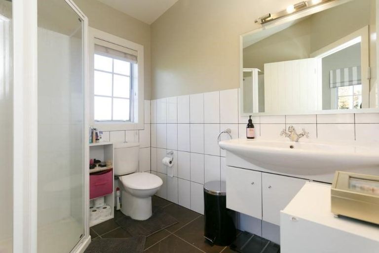 Photo of property in 104 Gillies Avenue, Taupo, 3330