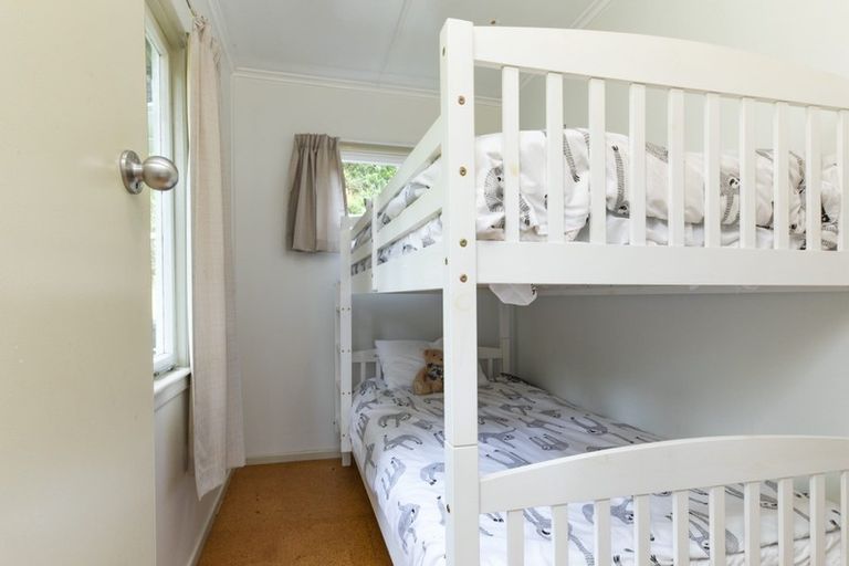 Photo of property in 7 Beach Valley Road, Piha, New Lynn, 0772